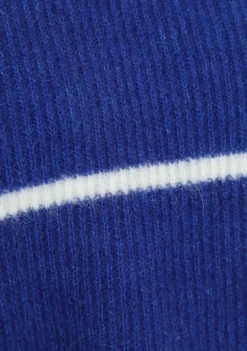 Truien><noscript><img width=