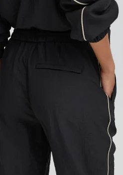 Broeken><noscript><img width=