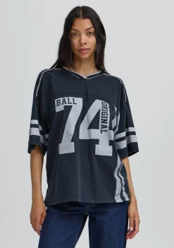 Shirts><noscript><img width=