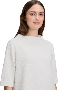 Truien><noscript><img width=