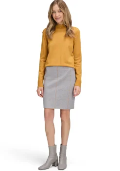 Truien>BETTY BARCLAY COLTRUI Geel