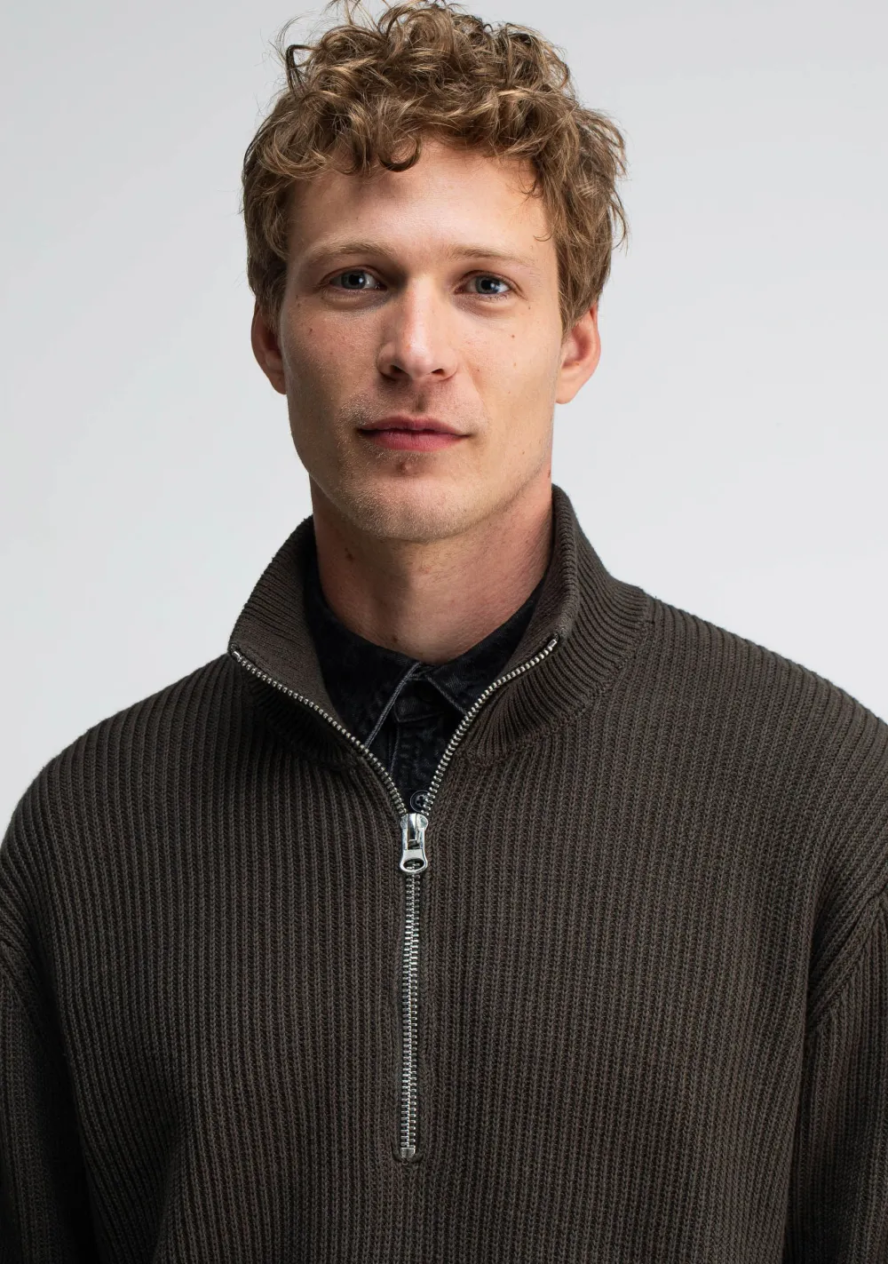 Truien>BUTCHER OF BLUE TRUI Bruin