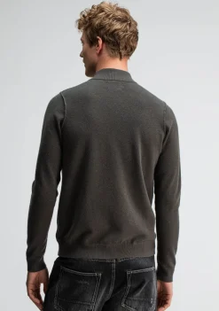 Truien><noscript><img width=