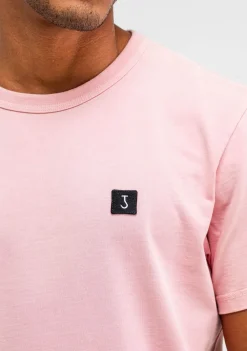 T-Shirts><noscript><img width=