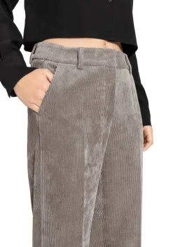 Broeken><noscript><img width=