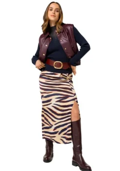 Truien><noscript><img width=