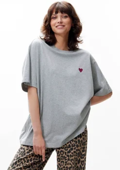 Shirts><noscript><img width=