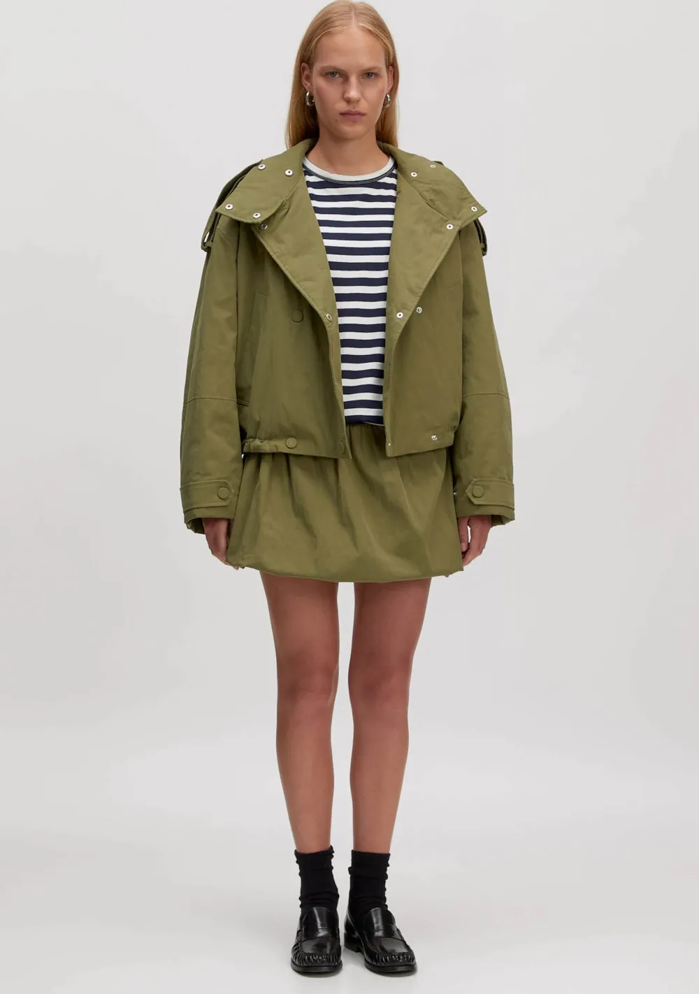 Jassen>EDITED TRENCHCOAT Groen