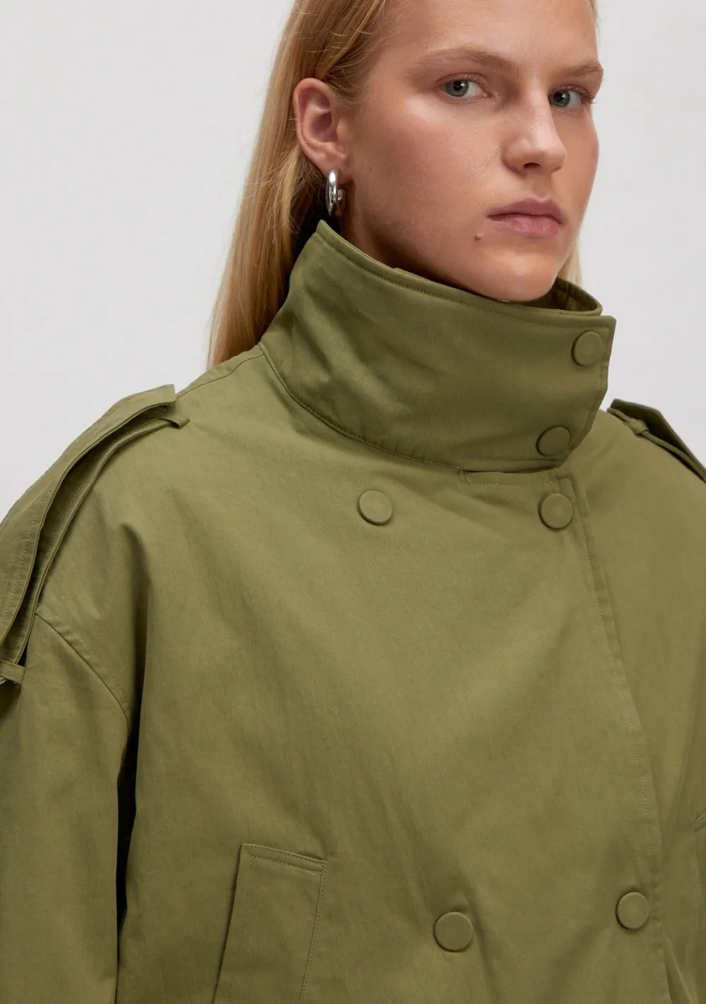 Jassen>EDITED TRENCHCOAT Groen