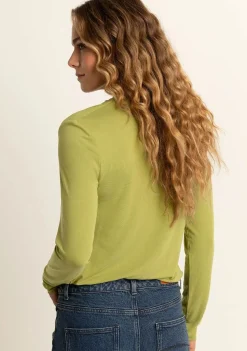 Shirts><noscript><img width=