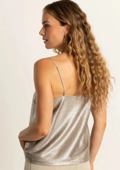 Shirts><noscript><img width=