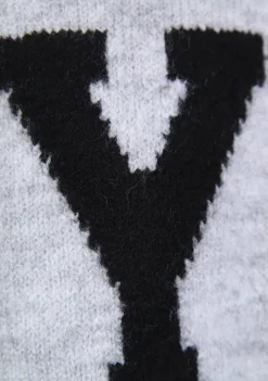 Truien><noscript><img width=