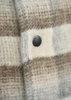 Overshirts><noscript><img width=