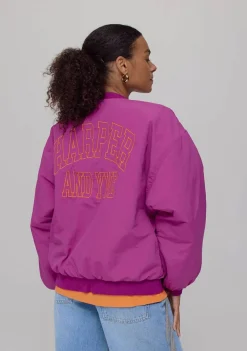 Blazers & Jasjes|Jassen><noscript><img width=