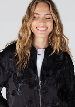 Jassen|Blazers & Jasjes><noscript><img width=