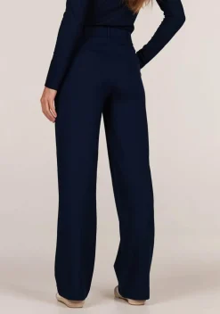 Broeken><noscript><img width=