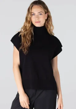 Truien><noscript><img width=