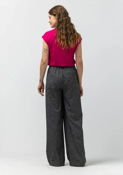 Shirts><noscript><img width=