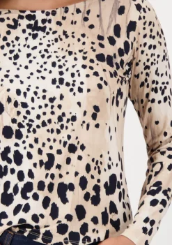 Shirts><noscript><img width=