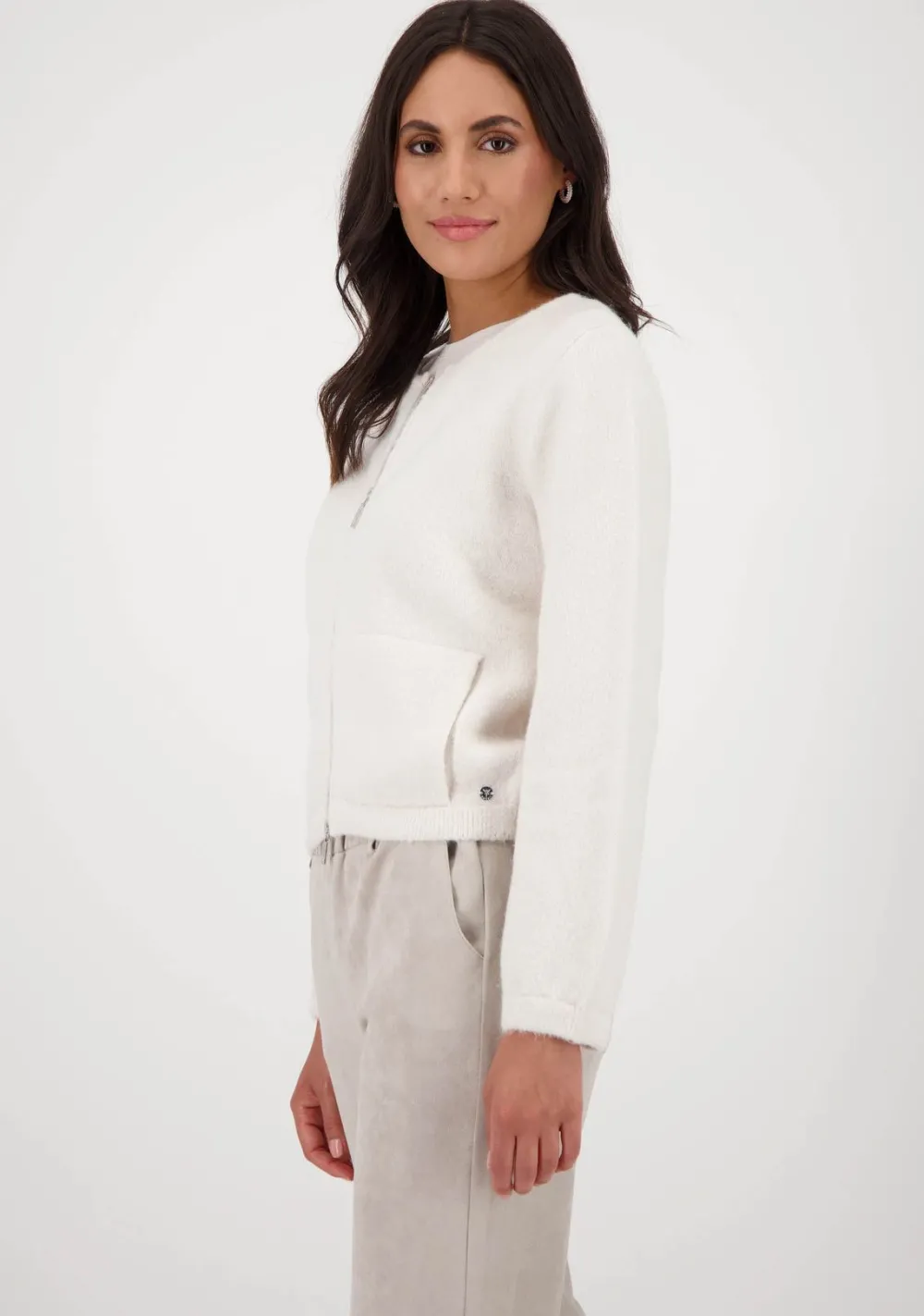 Vesten>MONARI VEST Off white