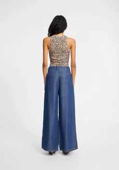 Shirts><noscript><img width=