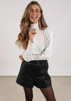 Truien><noscript><img width=