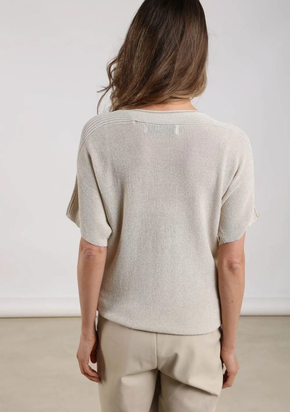 Truien>NUKUS TRUI KORTE MOUW Beige