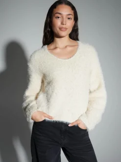 Truien><noscript><img width=