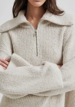 Truien><noscript><img width=