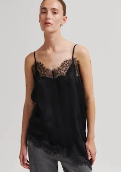 Shirts><noscript><img width=