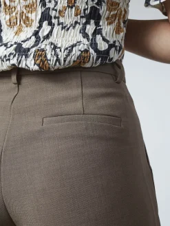 Broeken><noscript><img width=