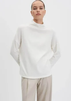 Truien><noscript><img width=