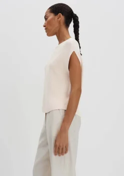 Truien><noscript><img width=