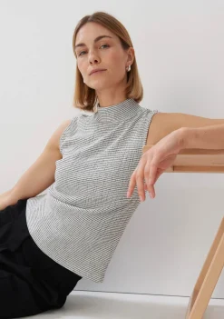 Shirts><noscript><img width=