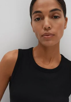 Shirts><noscript><img width=