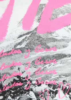 Shirts><noscript><img width=