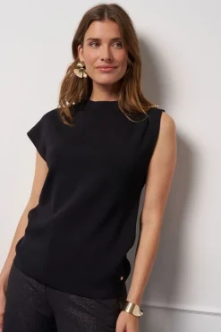 Shirts><noscript><img width=