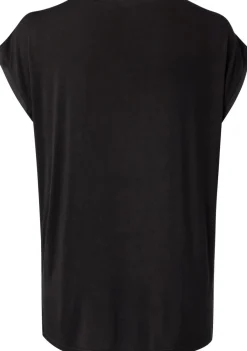 Shirts><noscript><img width=