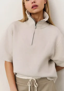 Truien><noscript><img width=