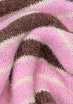 Truien><noscript><img width=